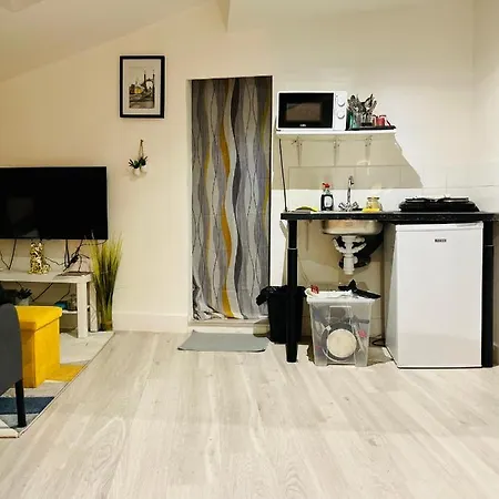 Renove 30m2 A 5 Min De La Gare Апартаменты *